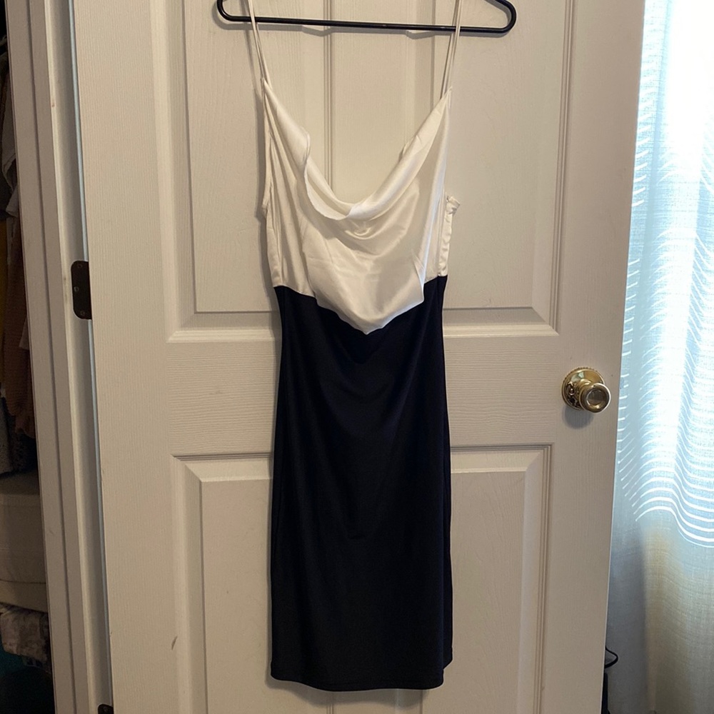 NWT Forever 21 Knit Dress w/cowl neck. Size: Small